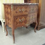 735 8303 CHEST OF DRAWERS